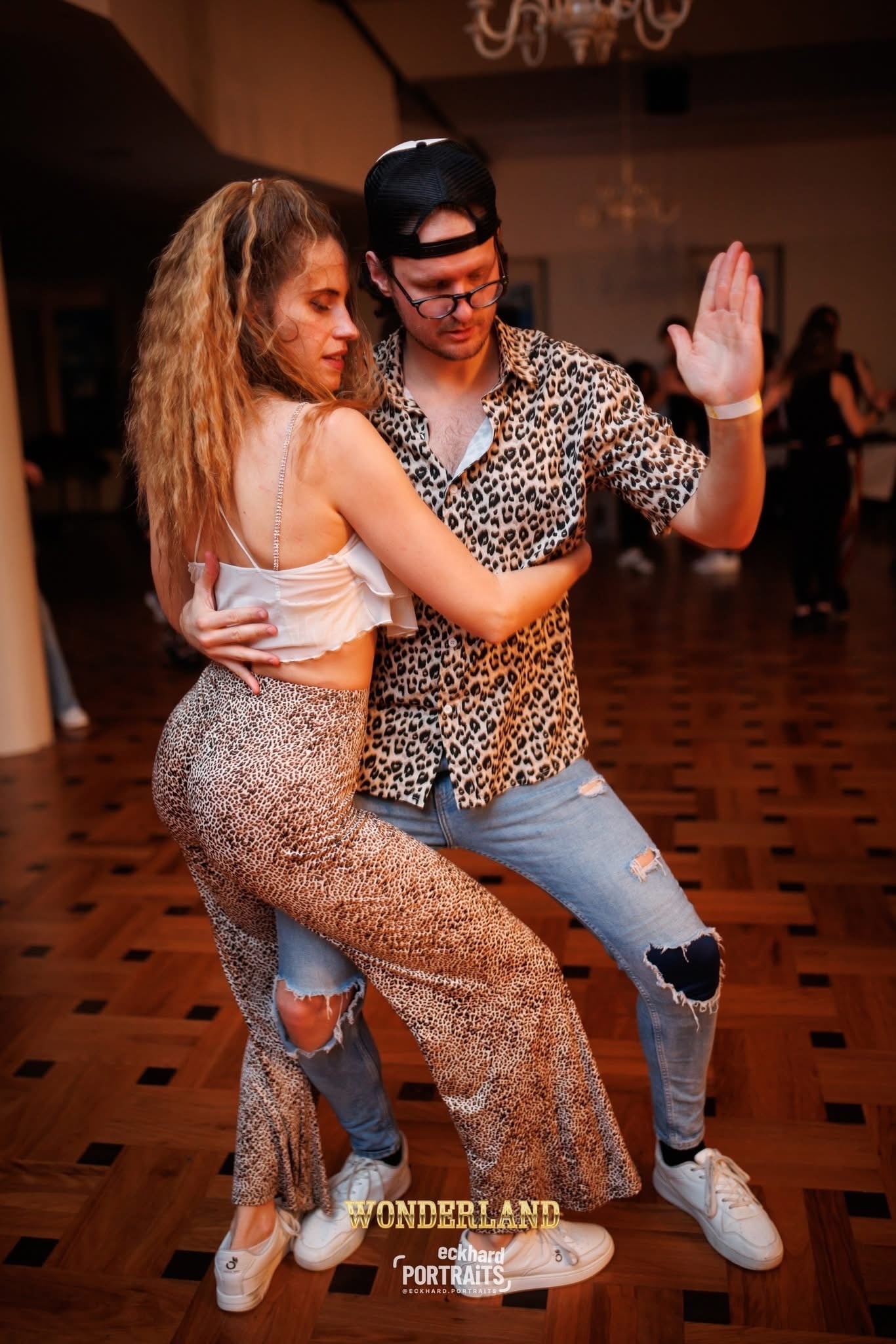 bachata dancers